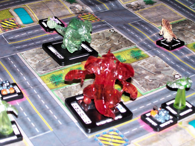 http://chrisbaer.net/mp/wp-content/uploads/2008/12/monsterpocalypse2.jpg